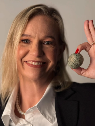 Professora goiana será homenageada na COP 30 com projeto de reflorestamento com cápsulas.